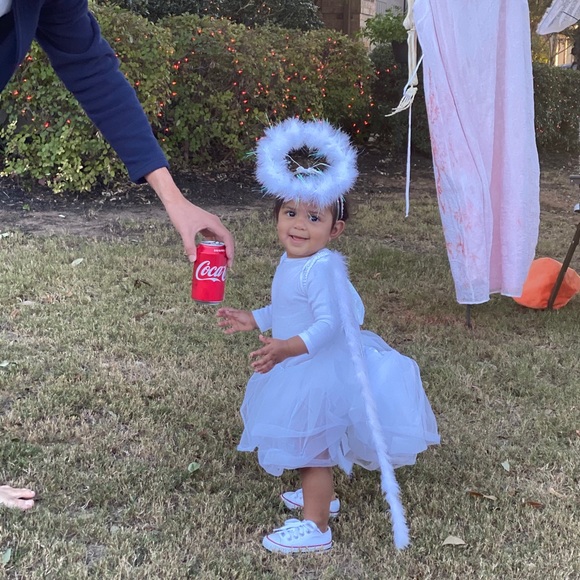 Meet your Posher, Stephanie - Picture 5 of 8